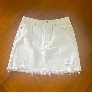 Abercrombie & Fitch size 10 (30 waist) white denim distressed skirt high waisted